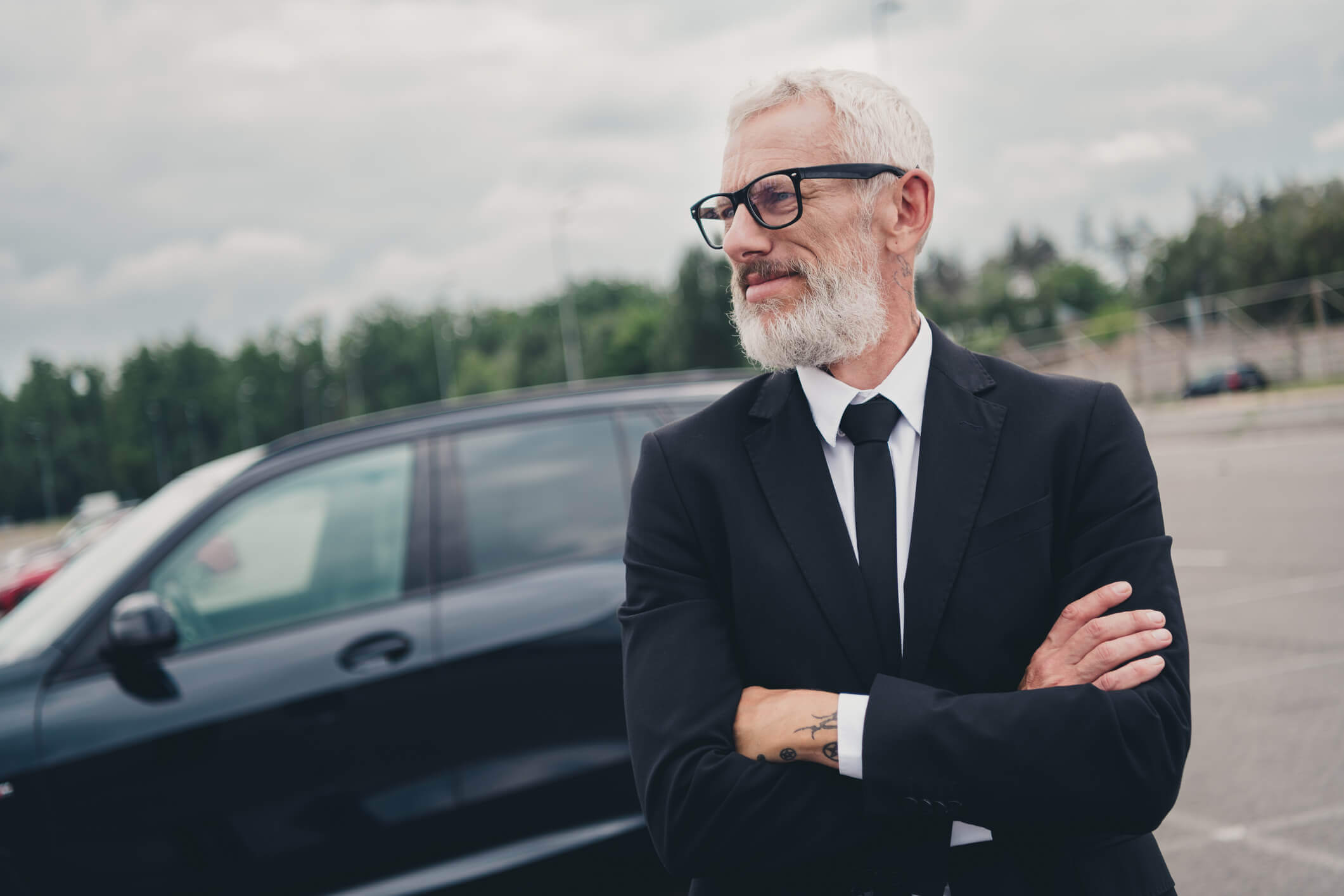 Professional chauffeur for airport transfers between Boston and New York
